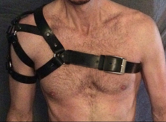 adjustable harness for men